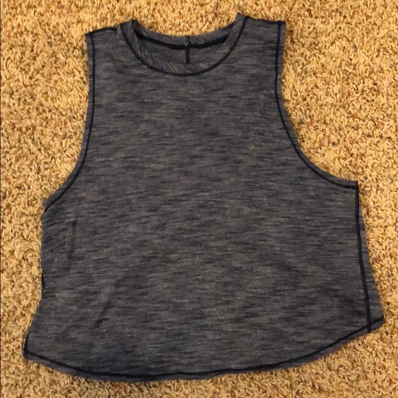 Lululemon fast as light 4 tank - Picture 4 of 6